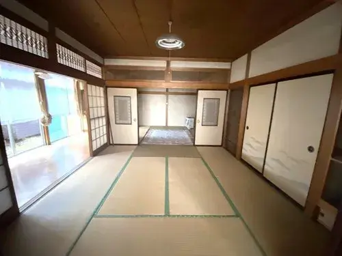 Slide 4