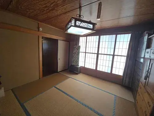 Slide 4