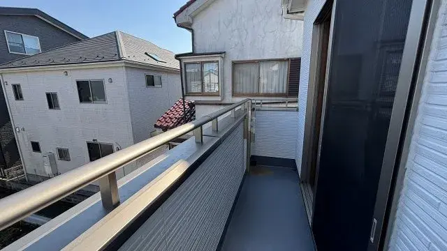 Slide 4