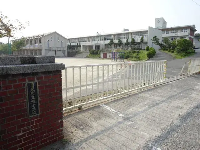 Slide 4