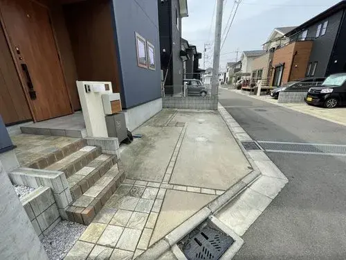 Slide 4
