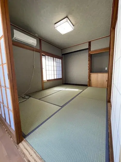 Slide 4