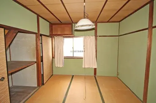 Slide 4