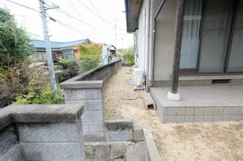 Slide 4