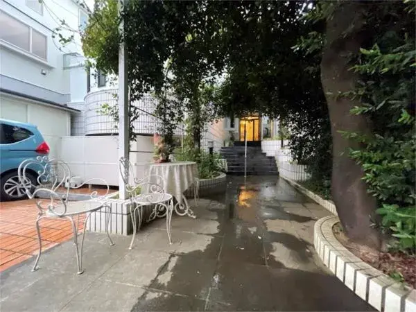 Slide 4