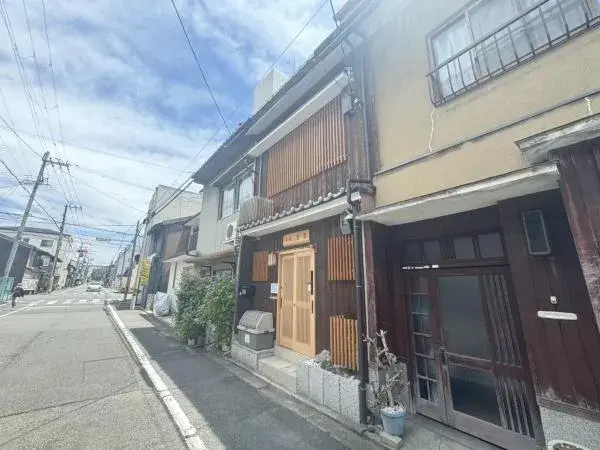 Slide 4