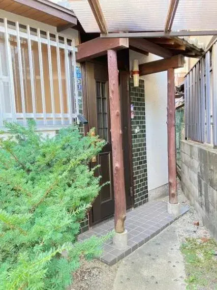 Slide 4