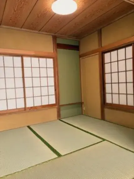 Slide 4