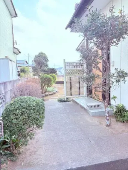 Slide 4