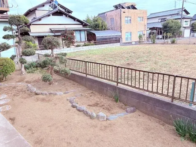 Slide 5