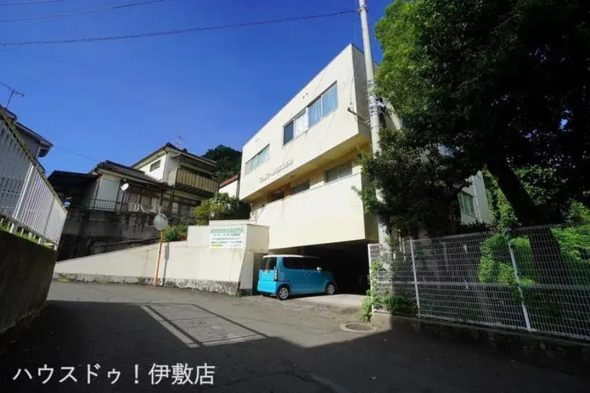 Slide 0