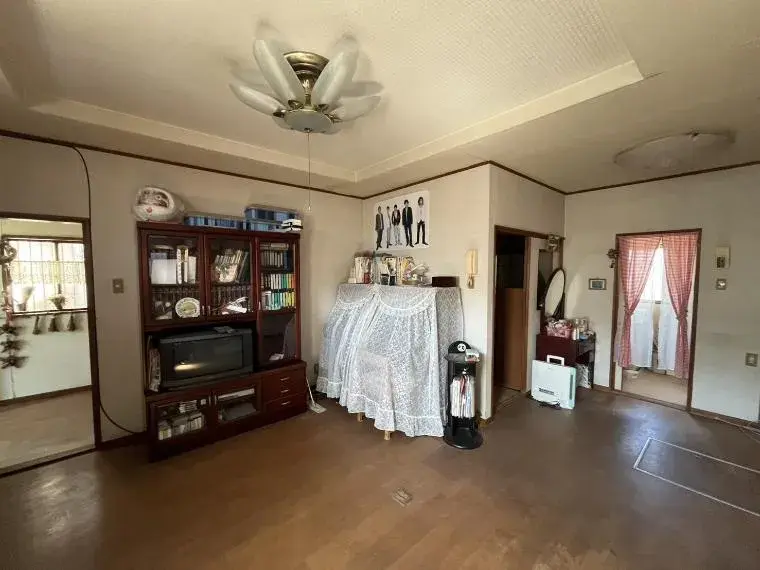 Slide 7