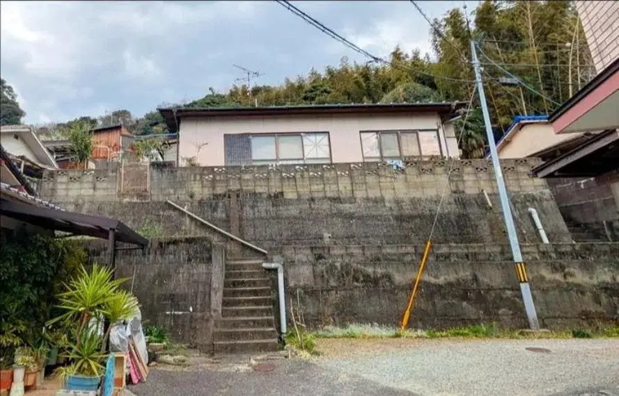Slide 0