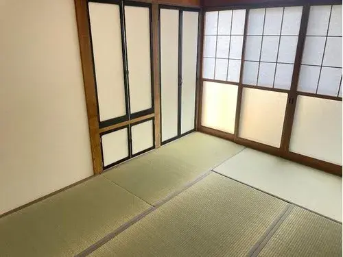 2-Story House with 15+ Tatami LDK, Tendo City, Yamagata Prefecture (4)