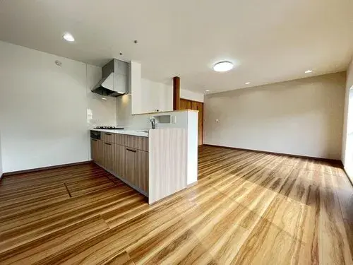 2-Story LDK 15+ Tatami Property with Ample Storage, Nagaoka City, Niigata Prefecture (2)