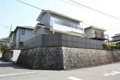 Slide 4