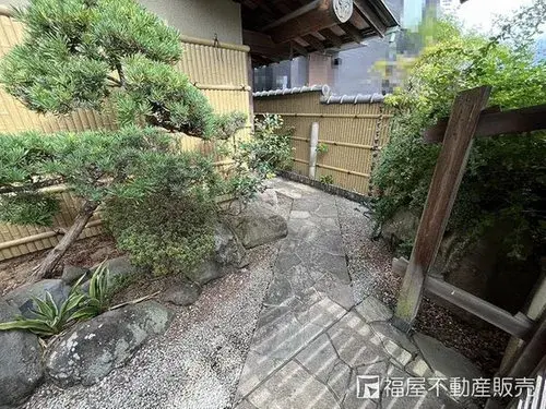 Slide 4