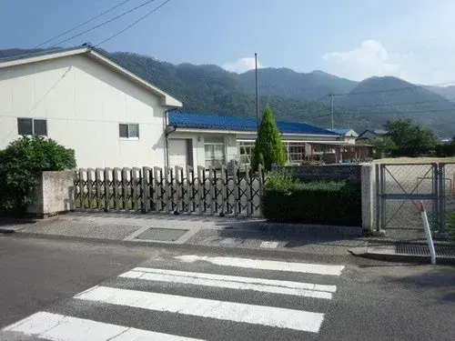 Slide 4