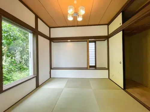 Slide 4