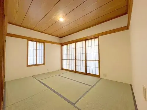 Casa de 2 pisos con almacenamiento Ciudad de Higashiosaka Prefectura de Osaka (3)
