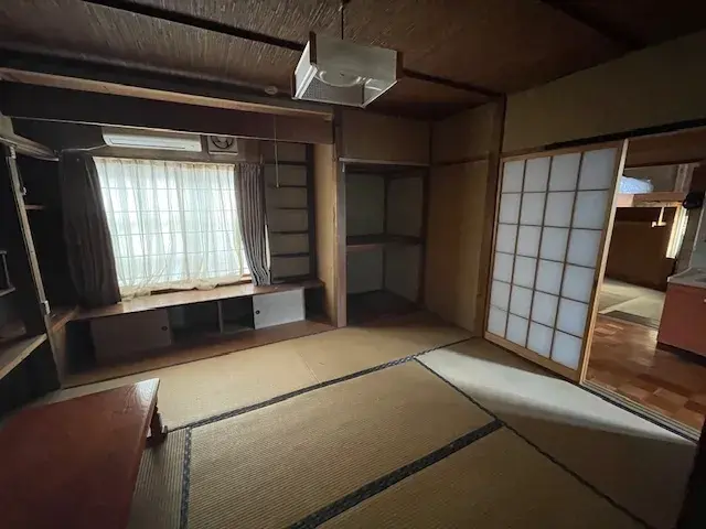 Slide 4