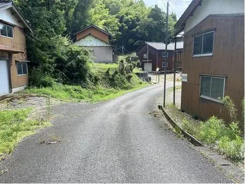 Slide 4