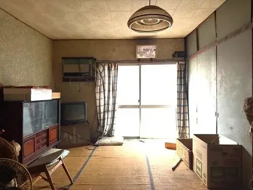 Slide 4