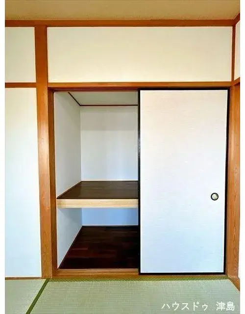 Недвижимость 4LDK, Tsushima City, Aichi Prefecture (15)